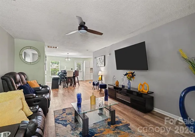 Photo 3 of Single family home for sale at 8724 Michaw Ct, Charlotte, NC 28269 | MLS# 4438641 | Listing updated on 2026-10-30