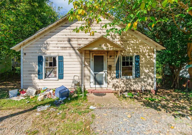 Photo 3 of Single family home for sale at 623 N Jones Ave, Rock Hill, SC 29730 | MLS# 4438681 | Listing updated on 2026-10-30