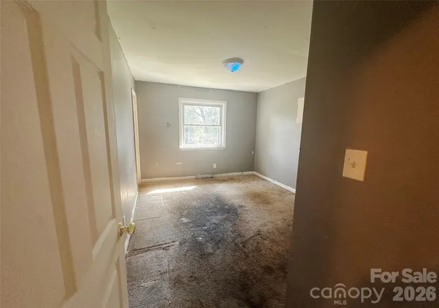 Photo 4 of Single family home for sale at 9421 Spruce Pine Pl, Charlotte, NC 28210 | MLS# 4438683 | Listing updated on 2026-10-29