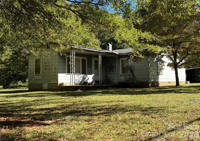 Photo 2 of Single family home for sale at 270 Ted Ln, Salisbury, NC 28146 | MLS# 4438686 | Listing updated on 2026-10-29
