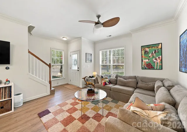 Photo 4 of Condo for sale at 4124 Walker Rd, Charlotte, NC 28211 | MLS# 4438693 | Listing updated on 2026-10-29