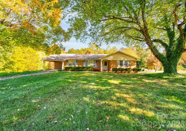 Photo 1 of Single family home for sale at 204 Stony Point Rd, Kings Mountain, NC 28086 | MLS# 4438718 | Listing updated on 2026-10-28