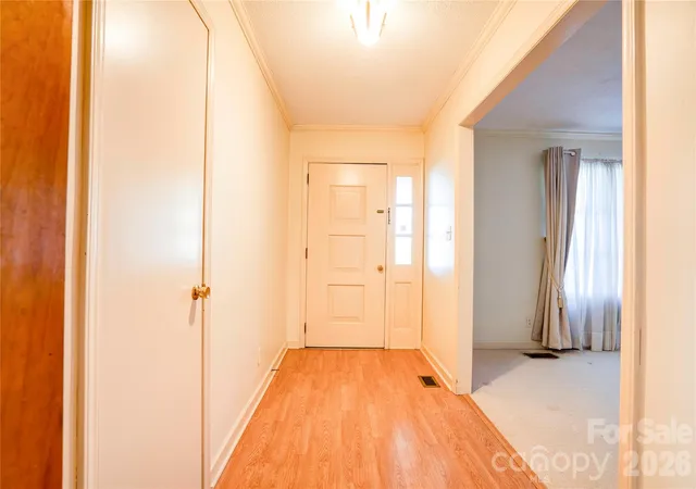 Photo 3 of Single family home for sale at 204 Stony Point Rd, Kings Mountain, NC 28086 | MLS# 4438718 | Listing updated on 2026-10-28