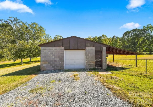 Photo 3 of Multi family home for sale at 1430 25th Street NE, Hickory, NC 28601 | MLS# 4438730 | Listing updated on 2026-10-28
