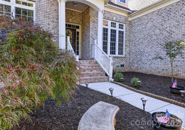 Photo 1 of Single family home for sale at 170 Herons Gate Dr, Mooresville, NC 28117 | MLS# 4438738 | Listing updated on 2026-10-29