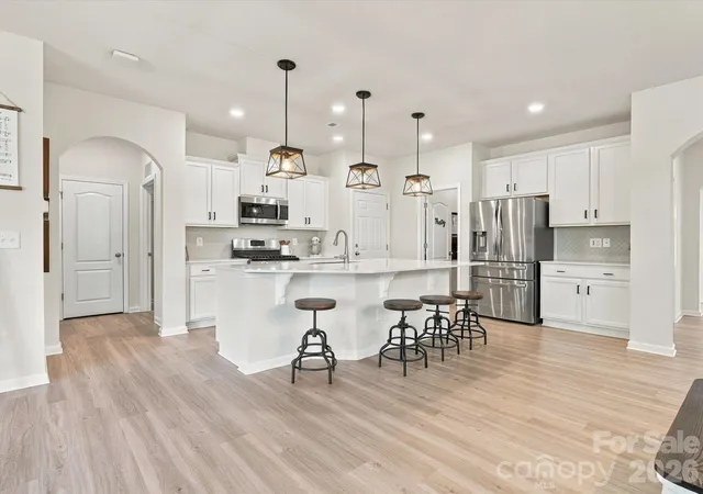 Photo 4 of Single family home for sale at 5012 Lily Pond Cir, Waxhaw, NC 28173 | MLS# 4438748 | Listing updated on 2026-10-31