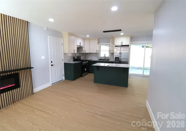 Photo 3 of Single family home for sale at 2310 Woodleaf Dr, Gastonia, NC 28052 | MLS# 4438755 | Listing updated on 2026-10-29