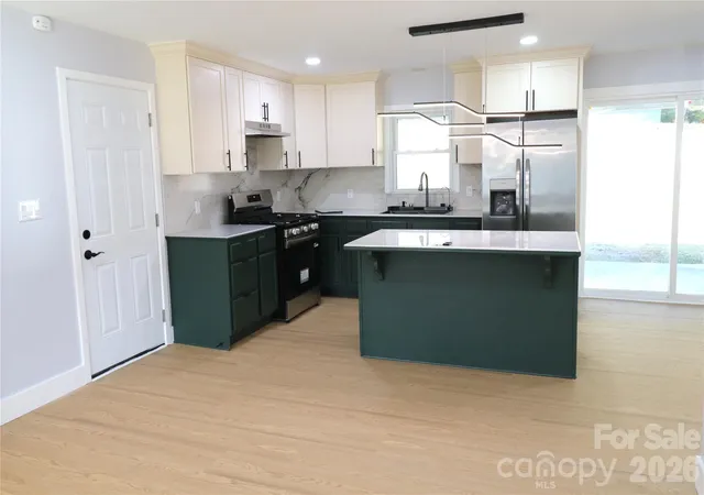 Photo 4 of Single family home for sale at 2310 Woodleaf Dr, Gastonia, NC 28052 | MLS# 4438755 | Listing updated on 2026-10-29