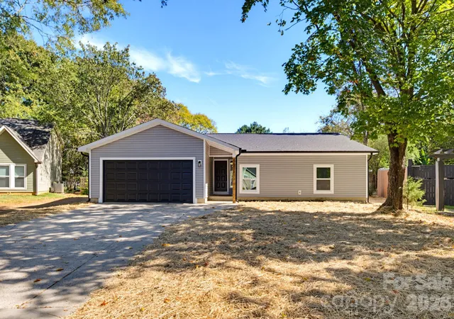 Single family home for sale at 7532 Eastbourne Rd, Charlotte, NC 28227 | MLS# 4438760