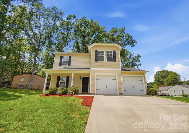 Photo 3 of Single family home for sale at 703 Rhodes Ave, Kings Mountain, NC 28086 | MLS# 4438763 | Listing updated on 2026-10-29