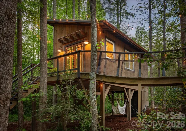Photo 1 of Single family home for sale at 523 Stepp Rd, Hendersonville, NC 28792 | MLS# 4438766 | Listing updated on 2026-10-28