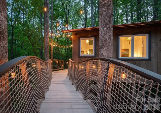 Photo 2 of Single family home for sale at 523 Stepp Rd, Hendersonville, NC 28792 | MLS# 4438766 | Listing updated on 2026-10-28
