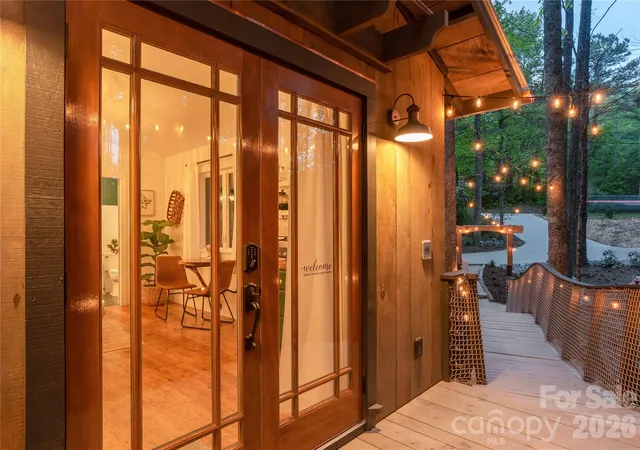 Photo 3 of Single family home for sale at 523 Stepp Rd, Hendersonville, NC 28792 | MLS# 4438766 | Listing updated on 2026-10-28