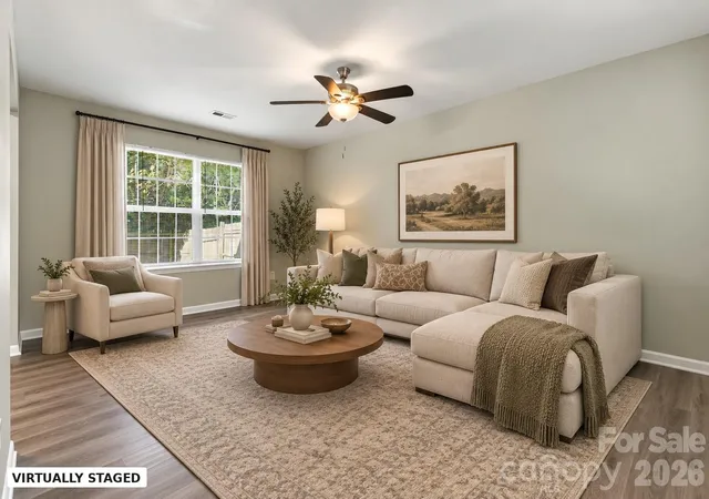 Photo 1 of Single family home for sale at 815 Valley Ridge Rd, Charlotte, NC 28214 | MLS# 4438780 | Listing updated on 2026-10-29