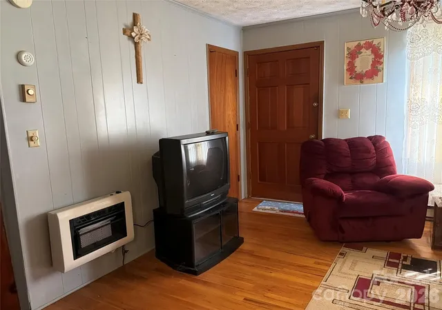 Photo 2 of Single family home for sale at 1292 Harrington Rd, Wadesboro, NC 28170 | MLS# 4438799 | Listing updated on 2026-10-29