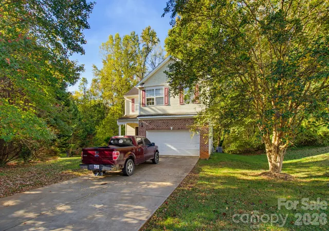 Photo 1 of Single family home for sale at 1523 Beaufort Ct, Graham, NC 27253 | MLS# 4438808 | Listing updated on 2026-10-29