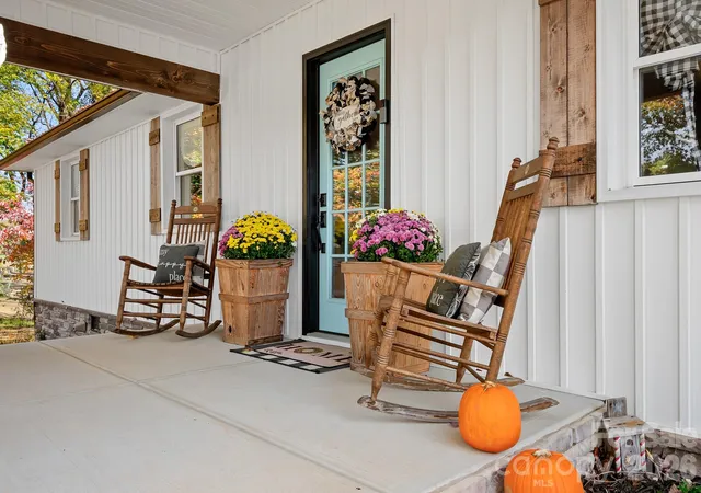 Photo 1 of Single family home for sale at 5264 Stagecoach Rd, Iron Station, NC 28080 | MLS# 4438841 | Listing updated on 2026-10-30