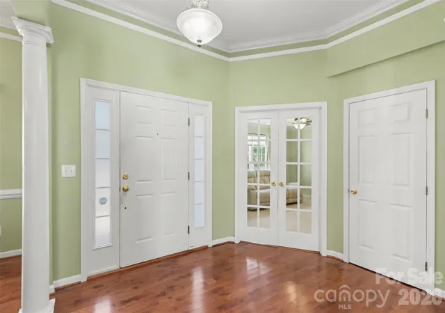 Photo 2 of Single family home for sale at 6308 Crk Breeze Rd, Charlotte, NC 28269 | MLS# 4438857 | Listing updated on 2026-10-29