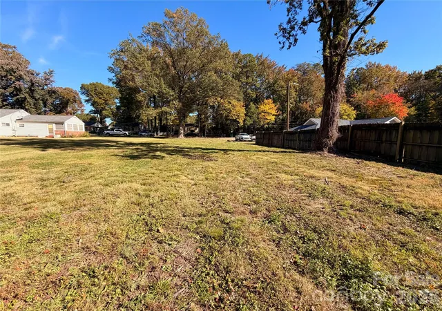 Photo 1 of Land for sale at 1519 Lisbon Ln, Charlotte, NC 28269 | MLS# 4438872 | Listing updated on 2026-10-31