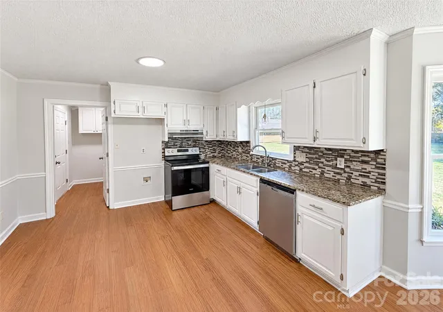 Photo 1 of Single family home for sale at 1608 Bishop Ct, Belmont, NC 28012 | MLS# 4438874 | Listing updated on 2026-10-29