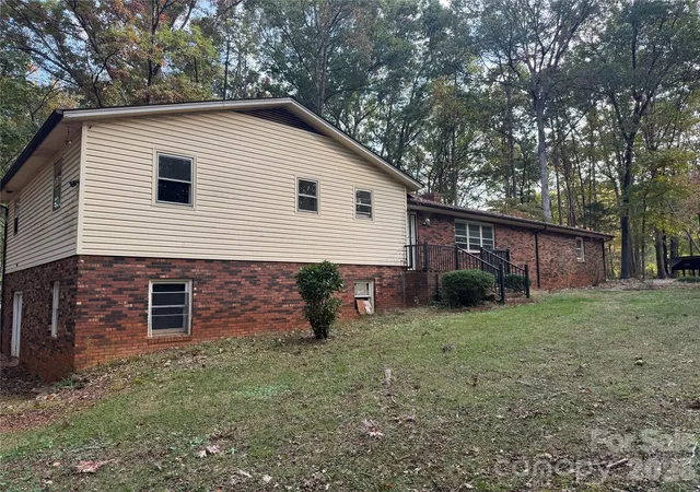 Single family home for sale at 237 Antietam Rd, Statesville, NC 28625 | MLS# 4438876