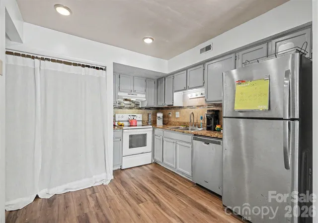 Photo 3 of Townhouse for sale at 7406 Mystic Ln, Charlotte, NC 28227 | MLS# 4438894 | Listing updated on 2026-10-29