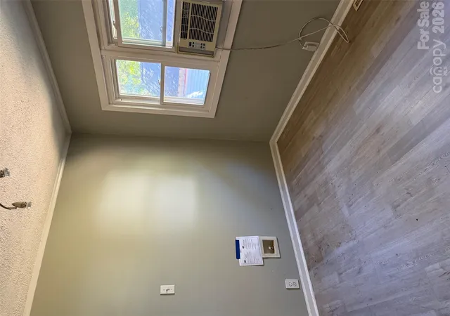 Photo 3 of Single family home for sale at 1205 Moss Ave, Kannapolis, NC 28081 | MLS# 4438897 | Listing updated on 2026-10-29