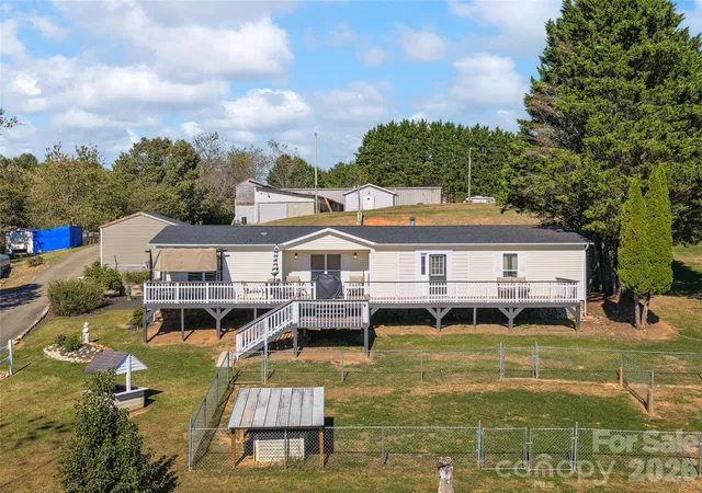 Single family home for sale at 125 Goughes Branch Rd, Leicester, NC 28748 | MLS# 4438976