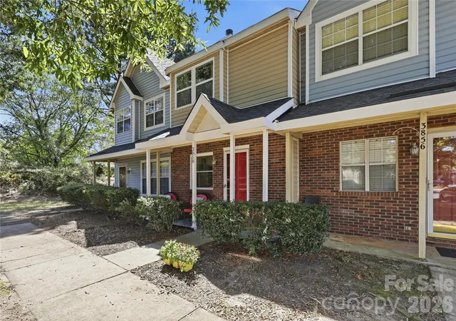 Photo 3 of Townhouse for sale at 3858 Mosscroft Ln, Charlotte, NC 28215 | MLS# 4439005 | Listing updated on 2026-10-29