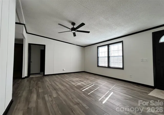 Photo 4 of Single family home for sale at 2137 Plumcrest Ln, Clover, SC 29710 | MLS# 4439008 | Listing updated on 2026-10-29