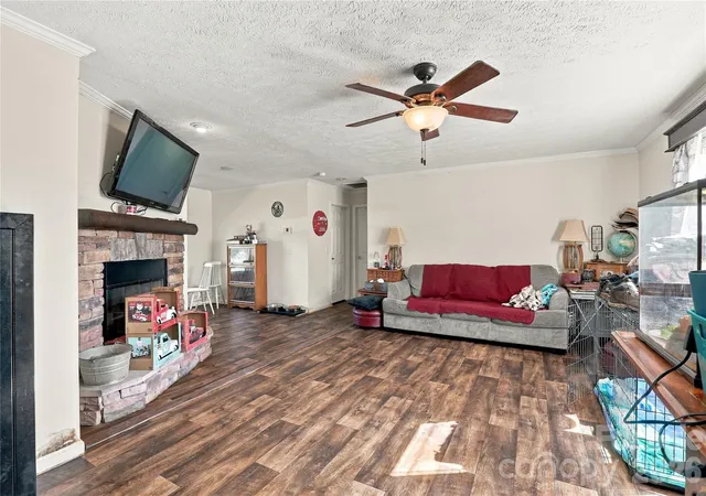 Photo 1 of Single family home for sale at 106 Belinda Loop, Statesville, NC 28677 | MLS# 4439012 | Listing updated on 2026-10-29