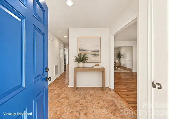 Photo 2 of Single family home for sale at 9741 Bradstreet Cmns Way, Charlotte, NC 28215 | MLS# 4439019 | Listing updated on 2026-10-29