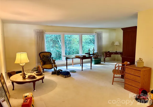 Photo 2 of Single family home for sale at 2565 Pinewood Rd, Gastonia, NC 28054 | MLS# 4439035 | Listing updated on 2026-10-29