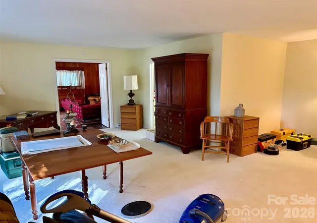 Photo 3 of Single family home for sale at 2565 Pinewood Rd, Gastonia, NC 28054 | MLS# 4439035 | Listing updated on 2026-10-29