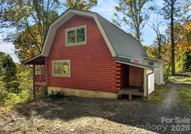 Photo 4 of Single family home for sale at 335 Moody Cvs Rd, Weaverville, NC 28787 | MLS# 4439040 | Listing updated on 2026-10-30