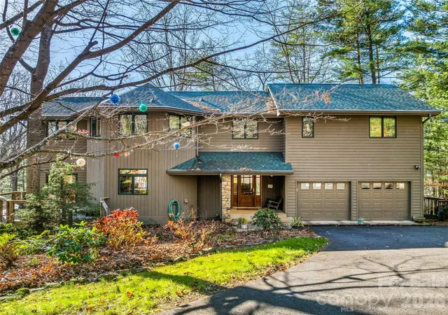 Photo 2 of Single family home for sale at 339 Beaverdam Rd, Asheville, NC 28804 | MLS# 4439059 | Listing updated on 2026-10-30