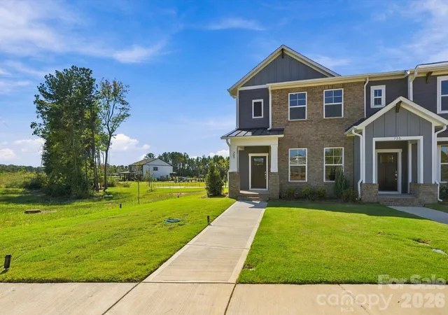 Photo 1 of Townhouse for sale at 723 Perthwood St, Rock Hill, SC 29732 | MLS# 4439092 | Listing updated on 2026-10-29
