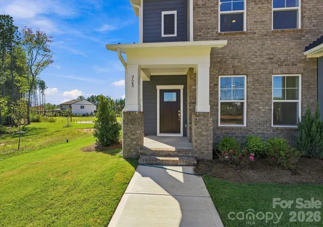 Photo 1 of Townhouse for sale at 723 Perthwood St, Rock Hill, SC 29732 | MLS# 4439092 | Listing updated on 2026-10-29