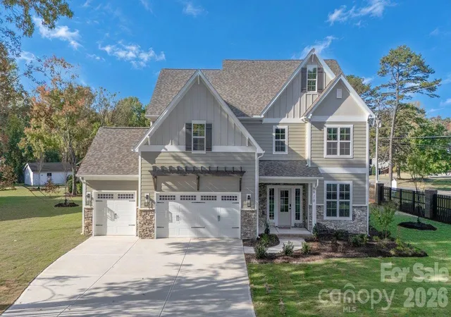 Single family home for sale at 6910 Alexander Rd, Charlotte, NC 28270 | MLS# 4439097