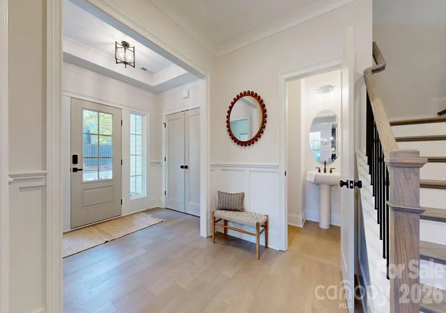Photo 2 of Single family home for sale at 6910 Alexander Rd, Charlotte, NC 28270 | MLS# 4439097 | Listing updated on 2026-10-30