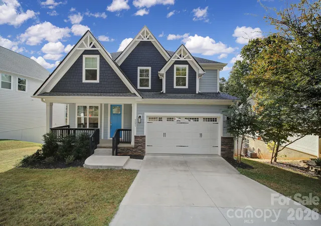 Photo 1 of Single family home for sale at 9095 Pitcairn Dr, Fort Mill, SC 29708 | MLS# 4439128 | Listing updated on 2026-10-30