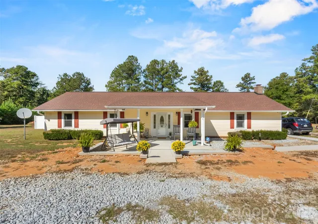 Single family home for sale at 4576 Kincaid Brg Rd, Winnsboro, SC 29180 | MLS# 4439139