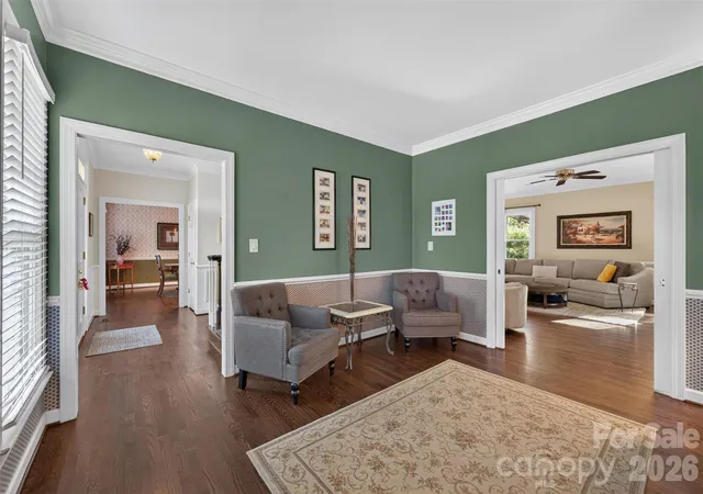 Photo 4 of Single family home for sale at 1070 12th Avenue Ln, Hickory, NC 28601 | MLS# 4439162 | Listing updated on 2026-10-30