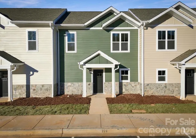 Townhouse for sale at 194 Beacon Ave, Morganton, NC 28655 | MLS# 4439168