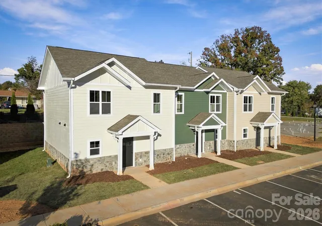 Photo 1 of Townhouse for sale at 196 Beacon Ave, Morganton, NC 28655 | MLS# 4439170 | Listing updated on 2026-10-29