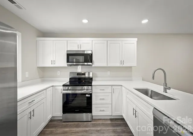 Photo 3 of Townhouse for sale at 196 Beacon Ave, Morganton, NC 28655 | MLS# 4439170 | Listing updated on 2026-10-29