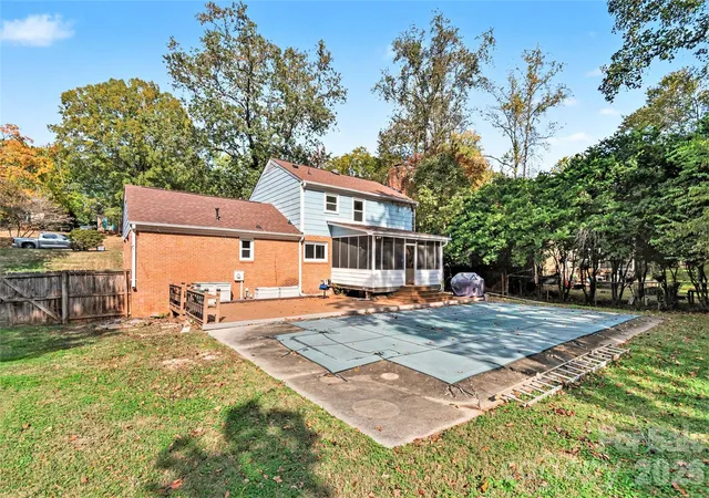 Photo 3 of Single family home for sale at 3940 Riverbend Rd, Charlotte, NC 28210 | MLS# 4439192 | Listing updated on 2026-10-30