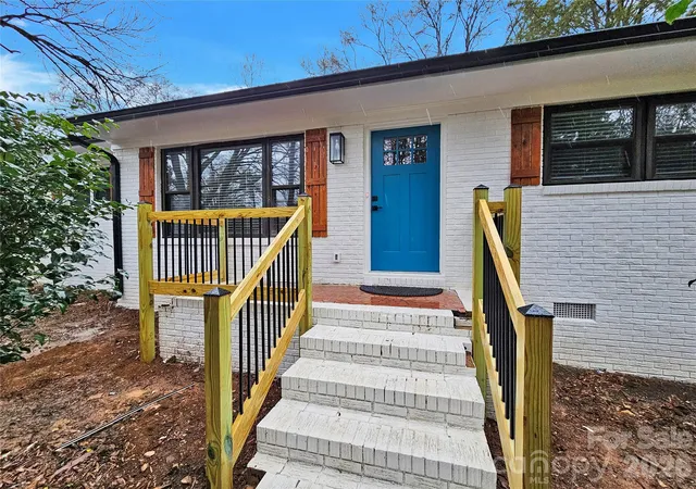 Photo 1 of Single family home for sale at 533 Amon Ln, Pineville, NC 28134 | MLS# 4439194 | Listing updated on 2026-10-30
