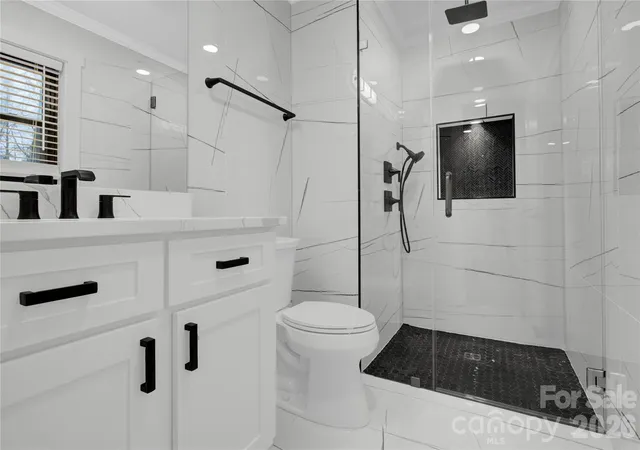 Photo 4 of Single family home for sale at 533 Amon Ln, Pineville, NC 28134 | MLS# 4439194 | Listing updated on 2026-10-30