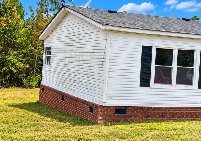 Photo 1 of Single family home for sale at 5025 US 221s Hwy, Forest City, NC 28043 | MLS# 4439197 | Listing updated on 2026-10-30
